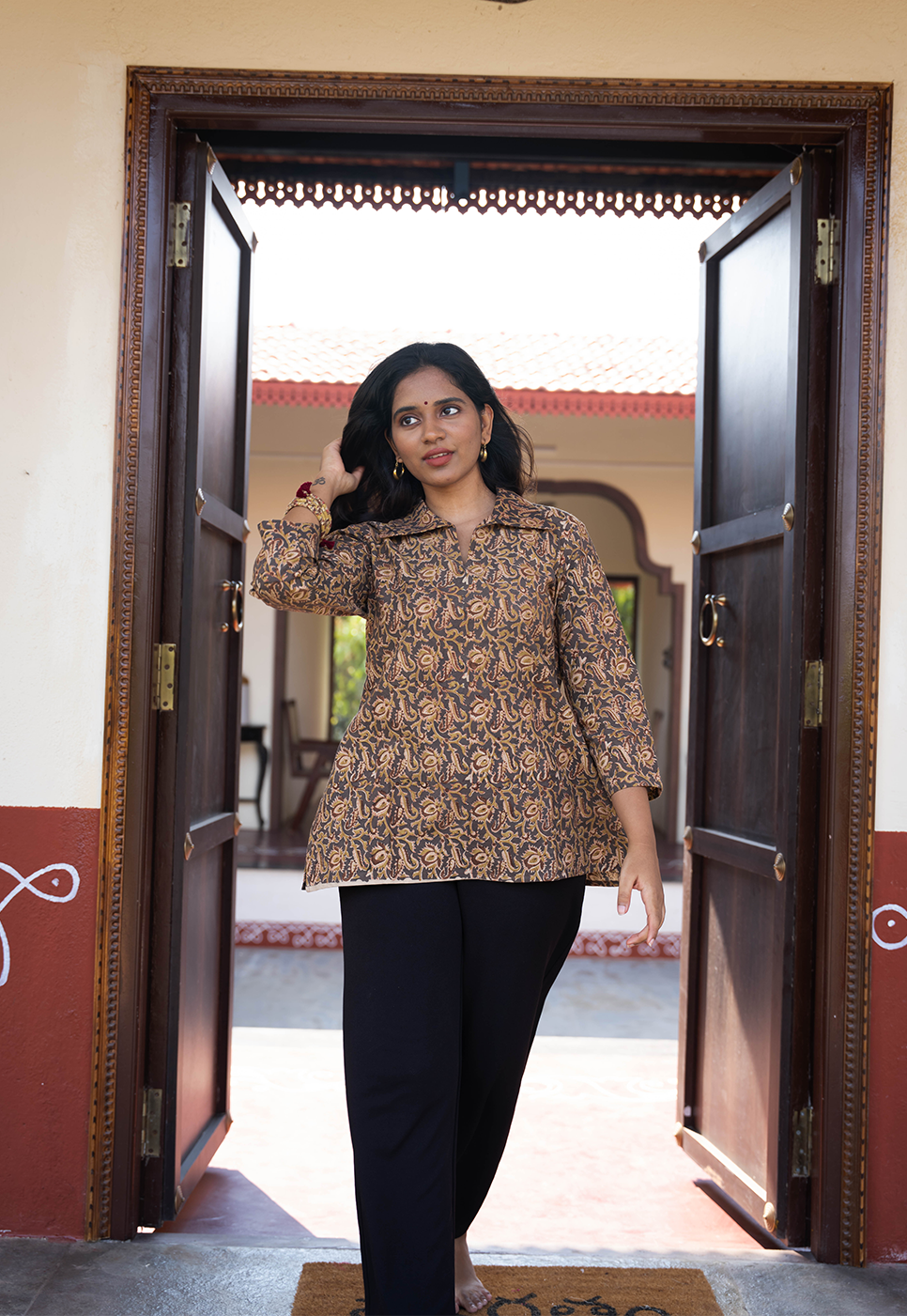 Sitara Black Collared Floral Short Top