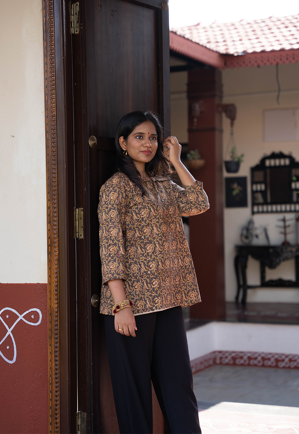 Sitara Black Collared Floral Short Top